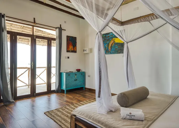Cinnamon Hotel